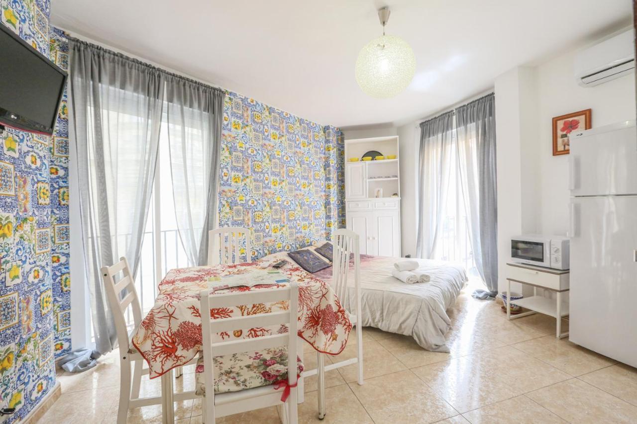 Duque Center Premium Suites, Free Parking Sevilla Exterior foto